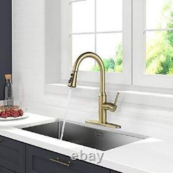 Kitchen Faucet with Sprayer, Single Handle Kitchen Sink Faucet Pull Out Sprayer